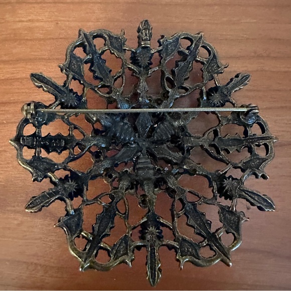 Brooch with red “stones” and matching pierced earrings - Picture 12 of 12